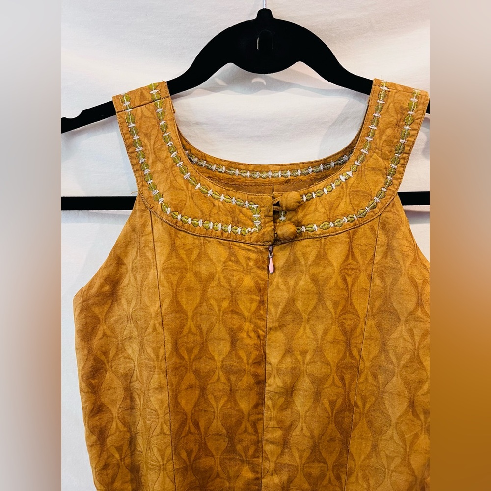 Retro Turmeric Dress - Picture 4 of 6